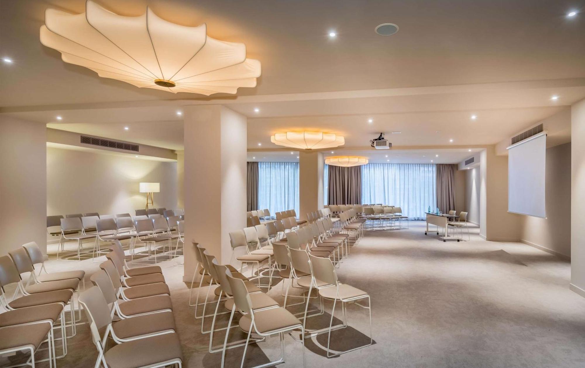 Готель Barcelo Bilbao Nervion Екстер'єр фото
